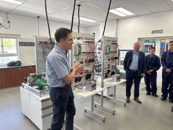 Accede al curso completo de Formación Docente en Automatización Industrial a un precio promocional -Comienza 24/4/2025